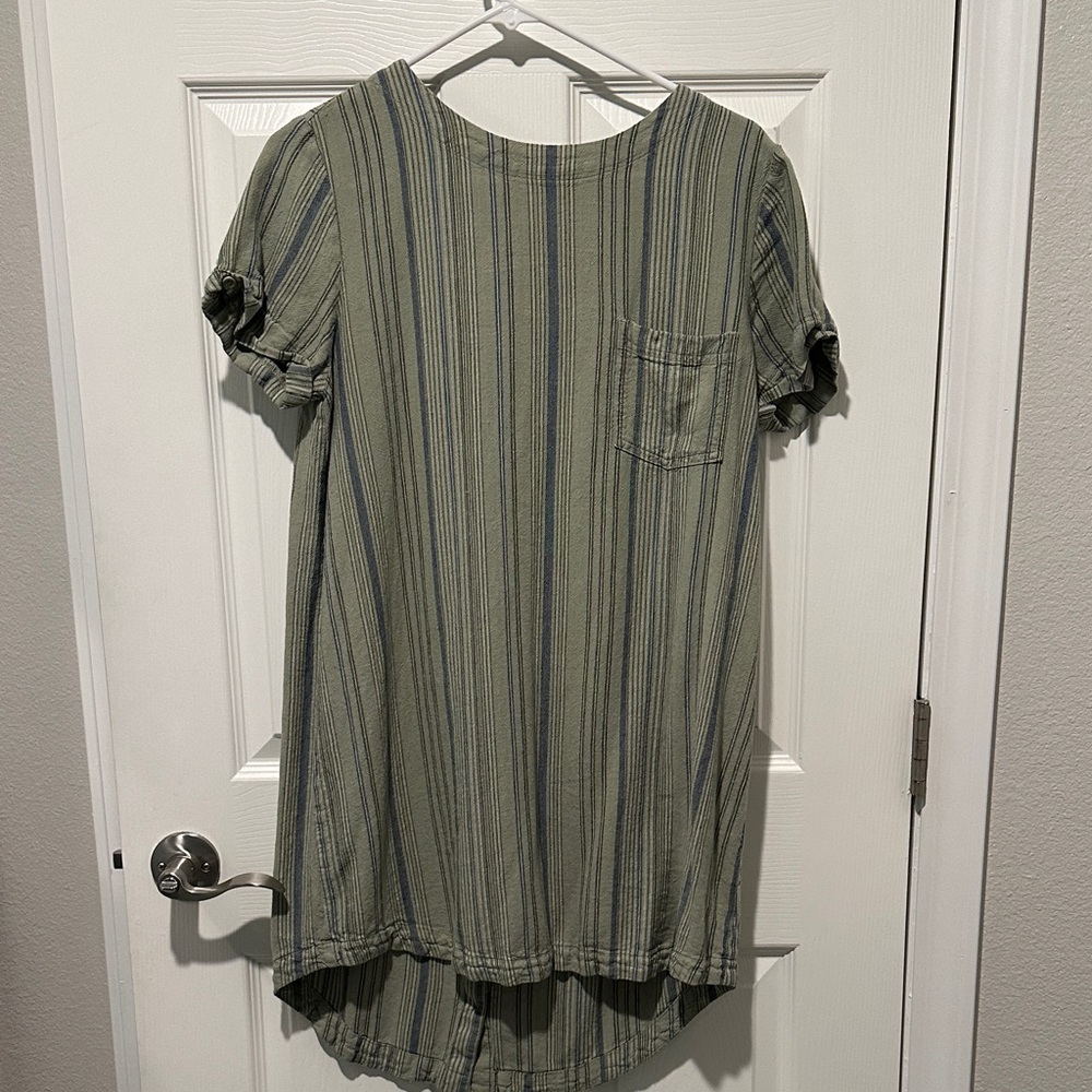 Cloth & Stone Striped Gray and Blue Top